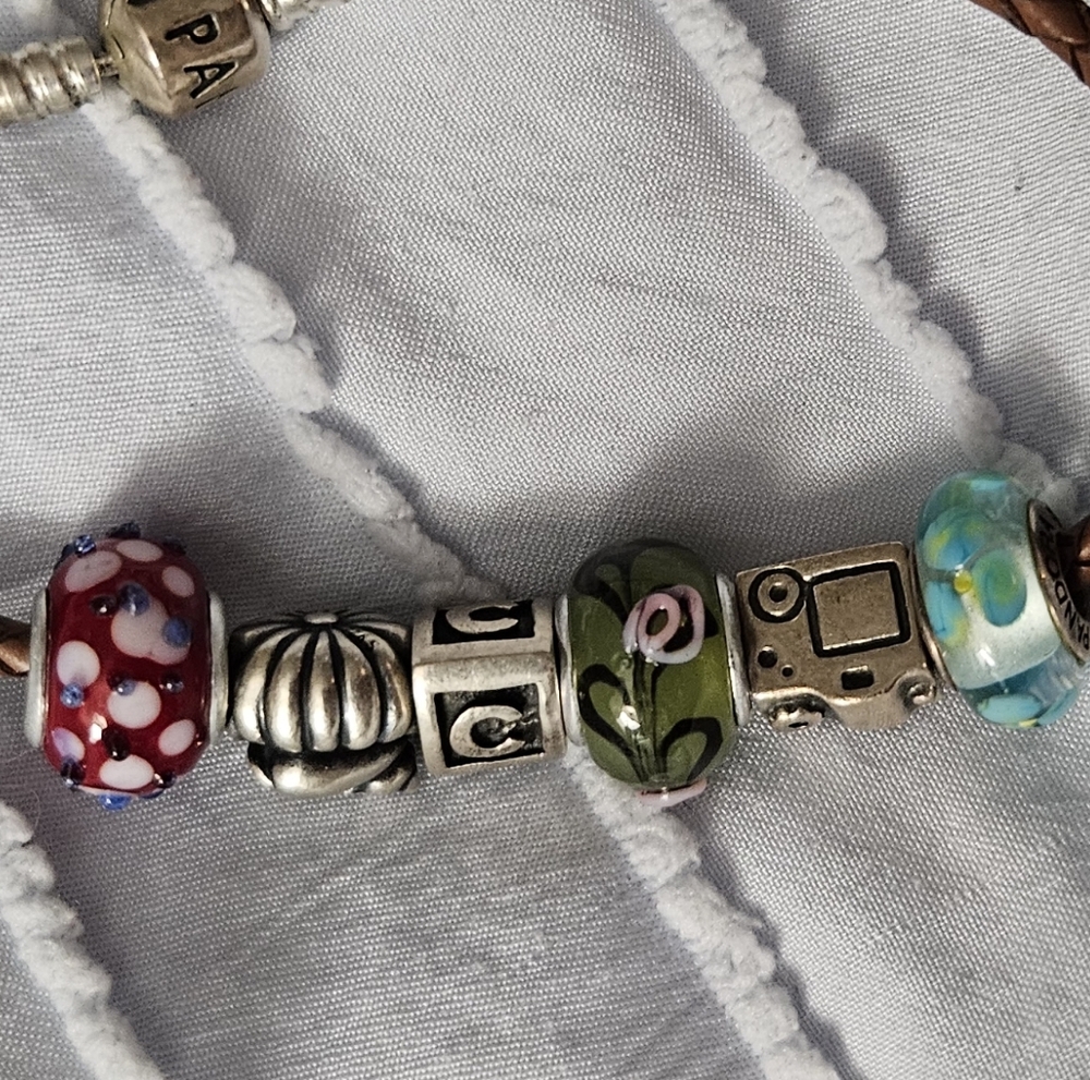 Pandora Murano Collaboration Colorful Beads And Charms.